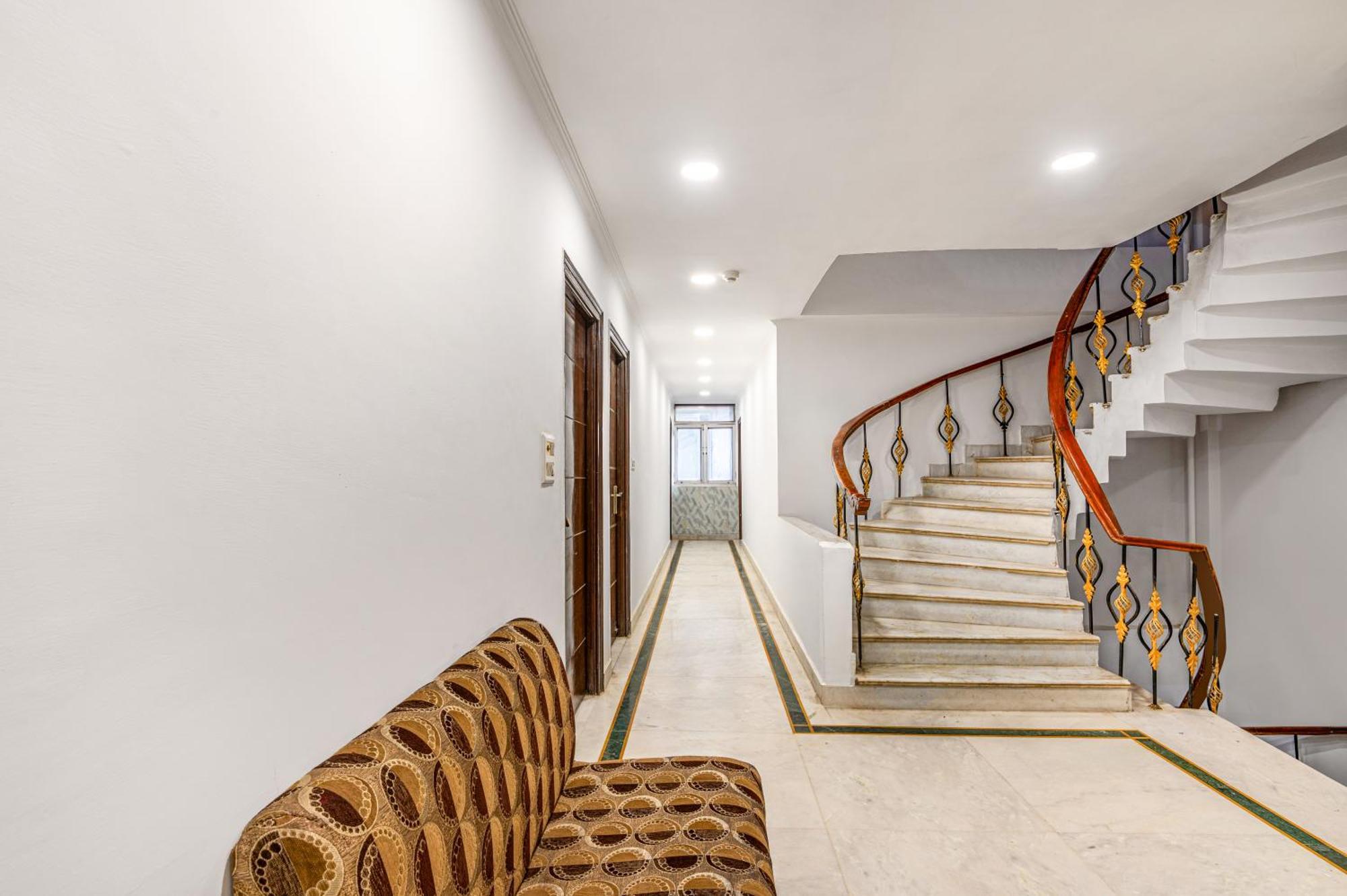 Hotel Nice Palace Δελχί Εξωτερικό φωτογραφία