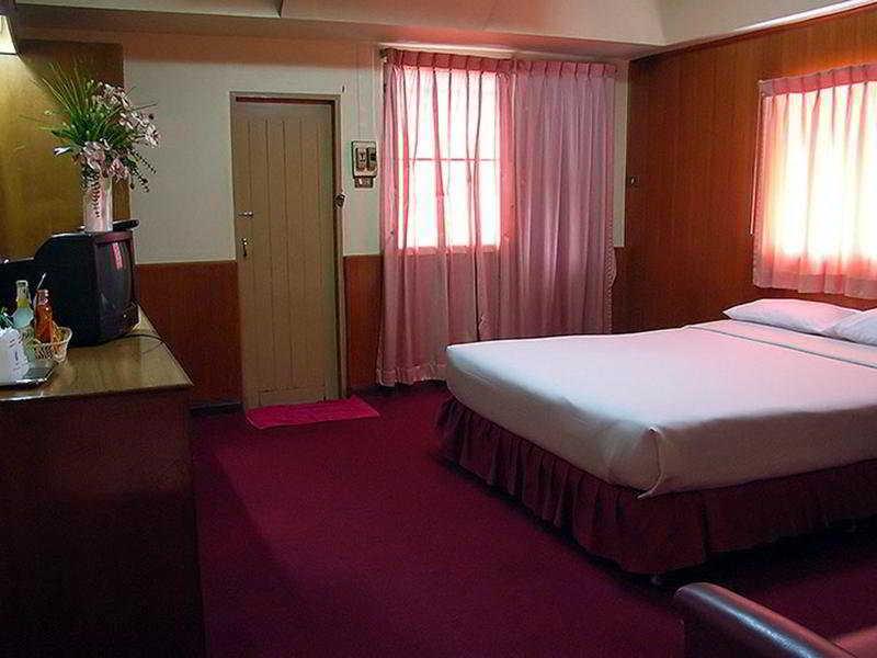 Hotel Nice Palace Δελχί Εξωτερικό φωτογραφία