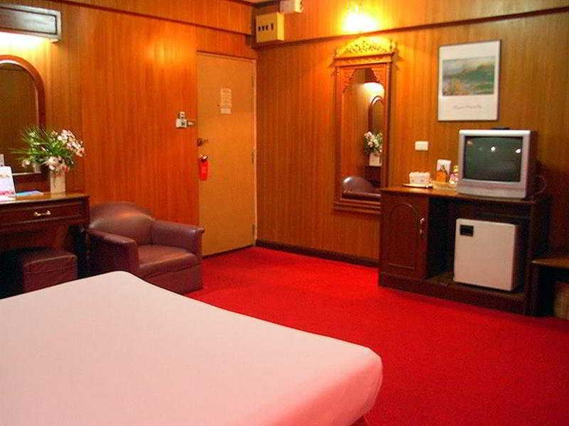 Hotel Nice Palace Δελχί Εξωτερικό φωτογραφία